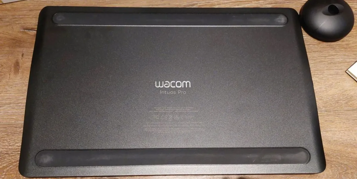 Wacom Intuos Pro Medium - Image 3