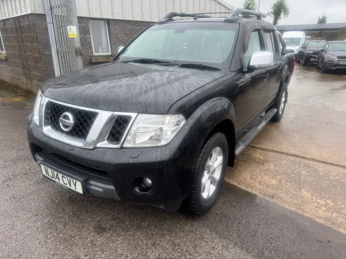 2014 NISSAN NAVARA D-CAB PICKUP - Image 1