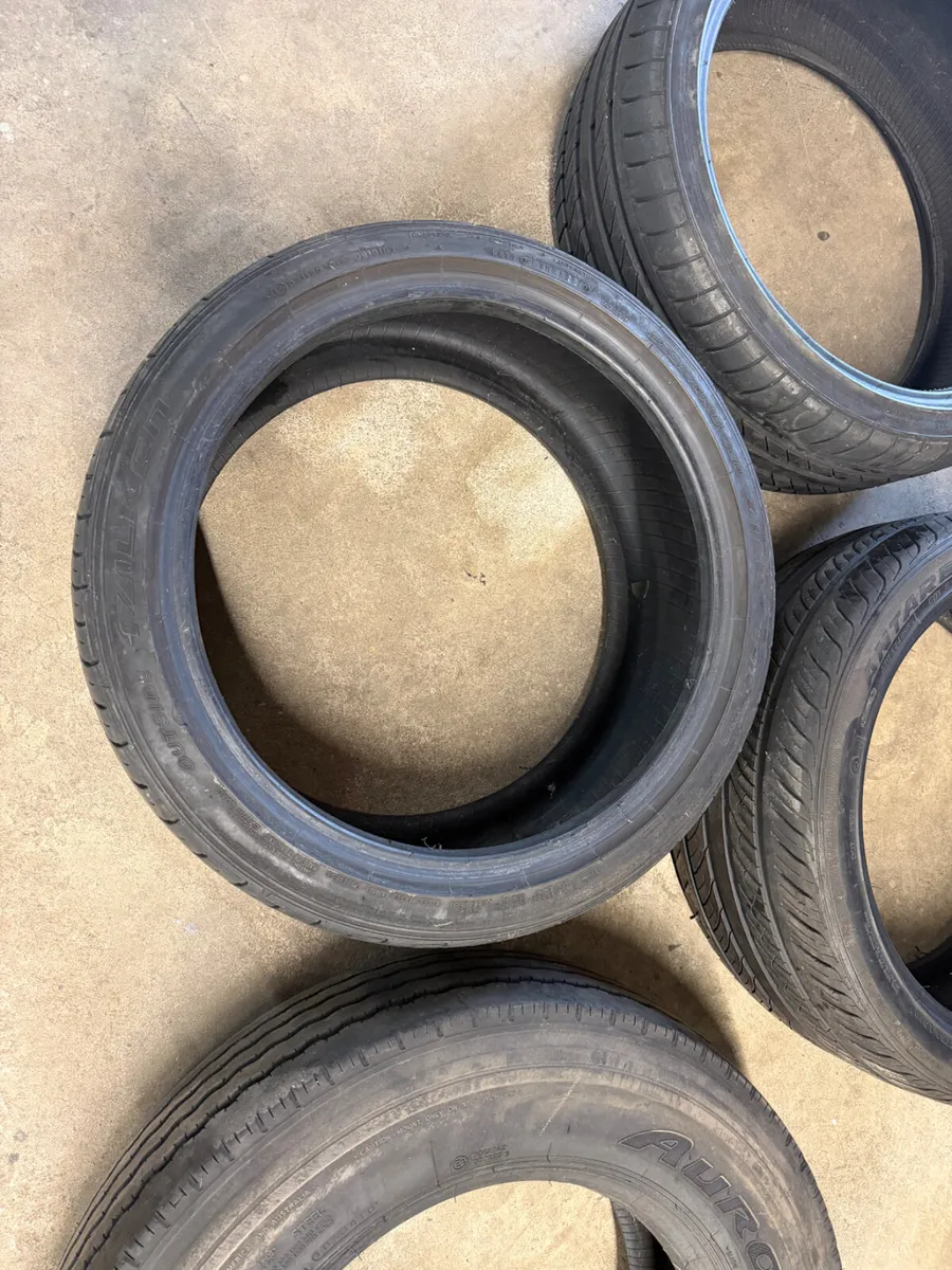 TYRES - Image 3
