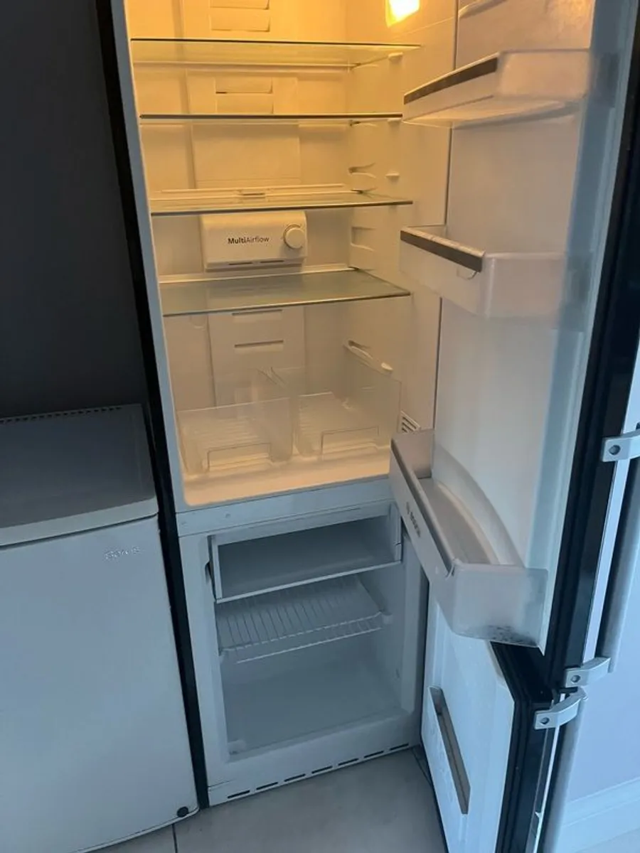Bosch Fridge / Freezer - Image 2