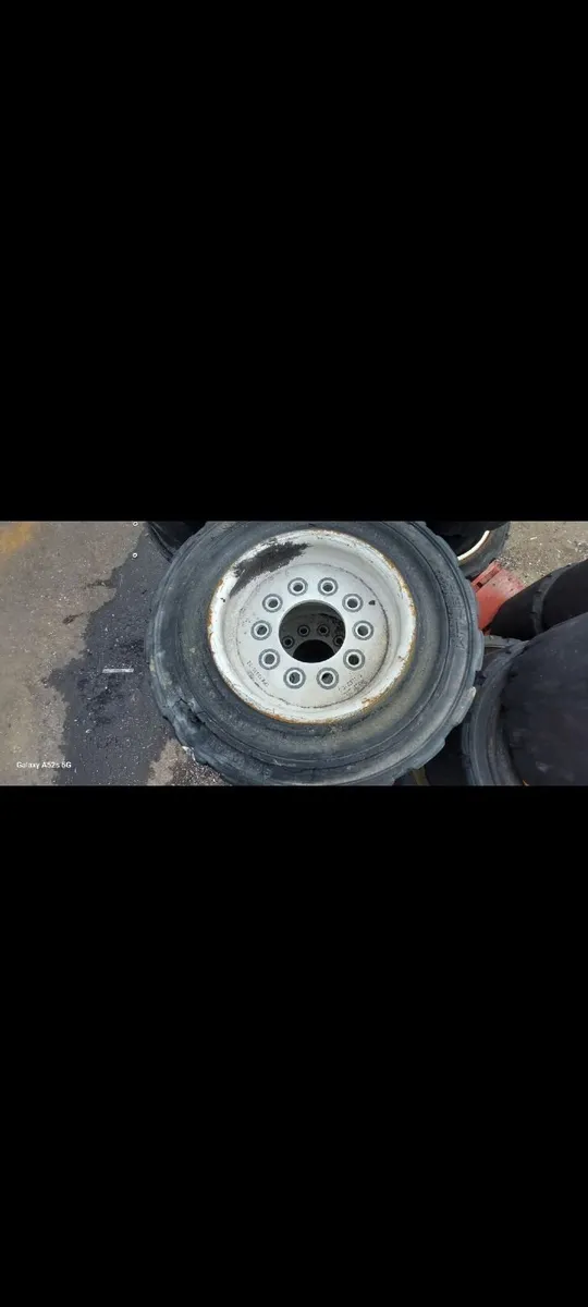 Solid  forklift  wheels - Image 3