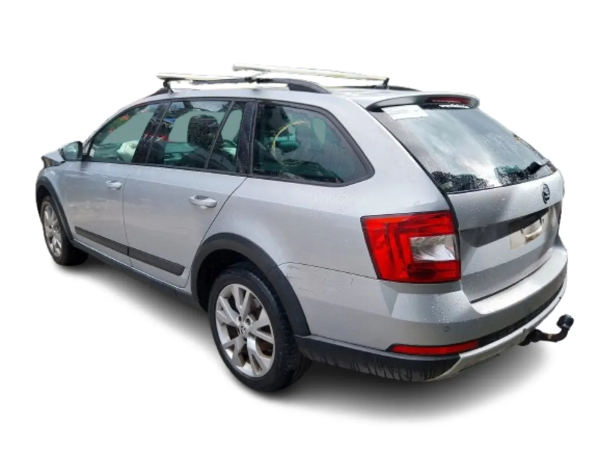 2016 SKODA OCTAVIA SKOUT 4X4 For Breaking/Dismantl - Image 4