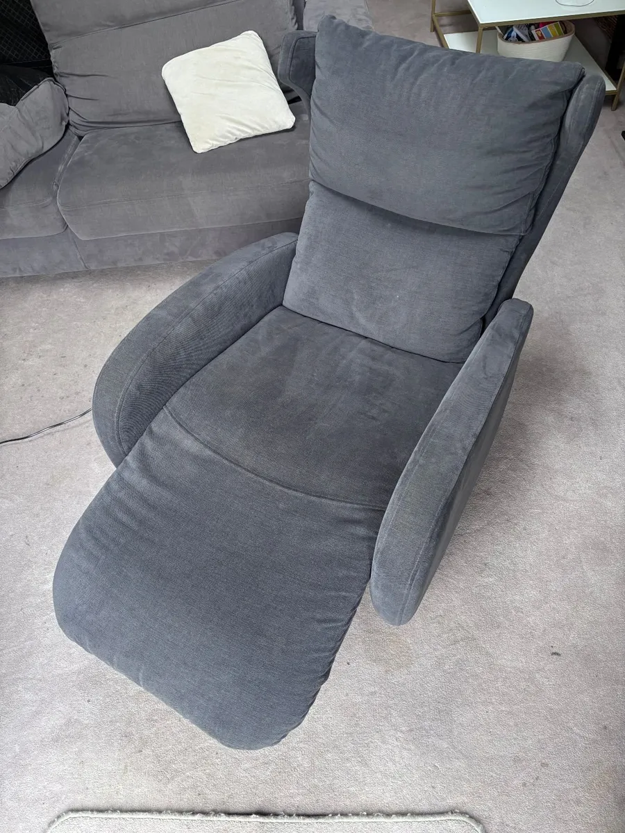 Fama Lenny Designer Recliner Chair - Image 4