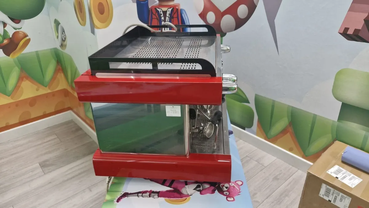 Commercial Espresso machine - Image 4