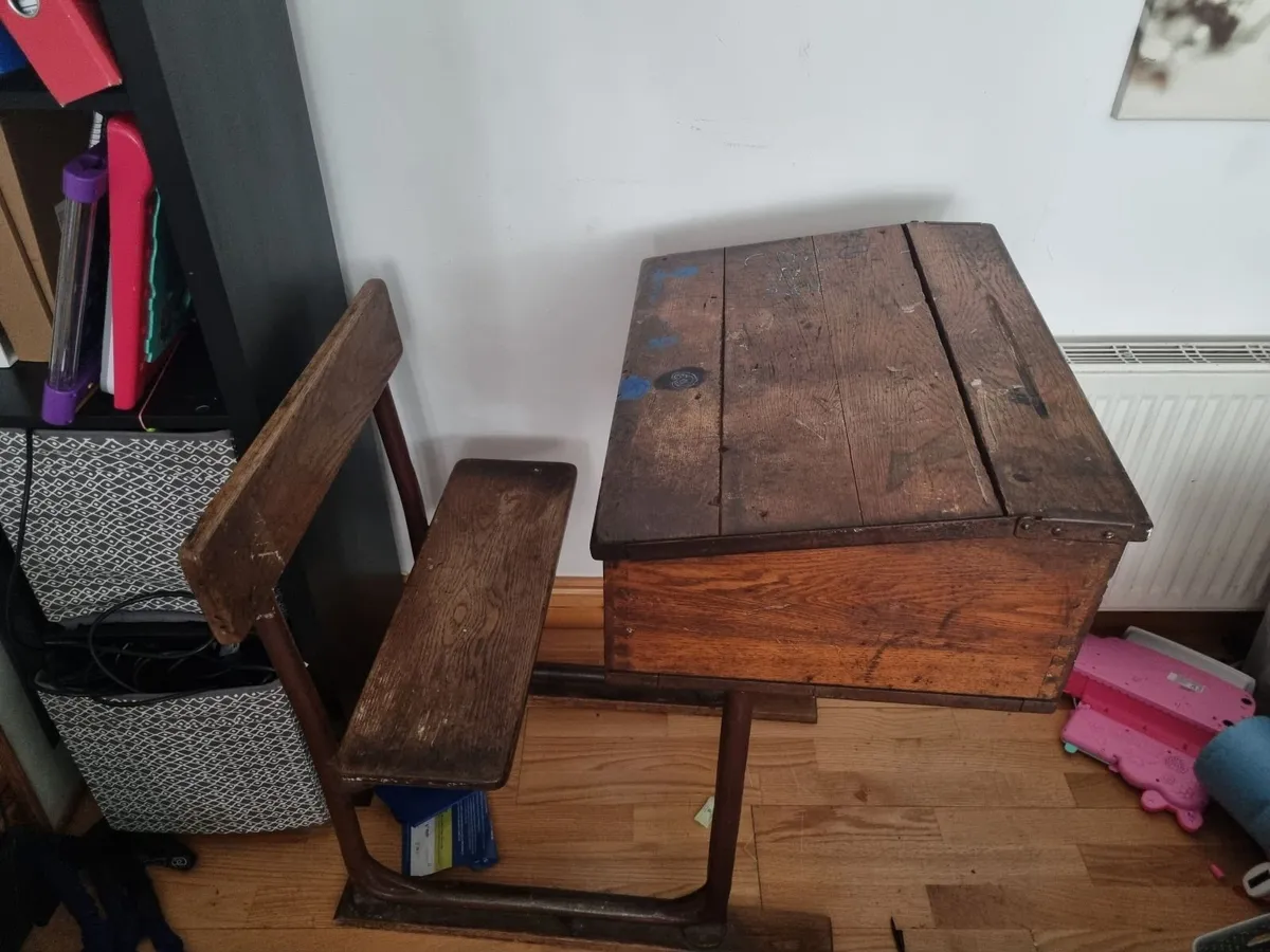 Vintage school desk - Image 3