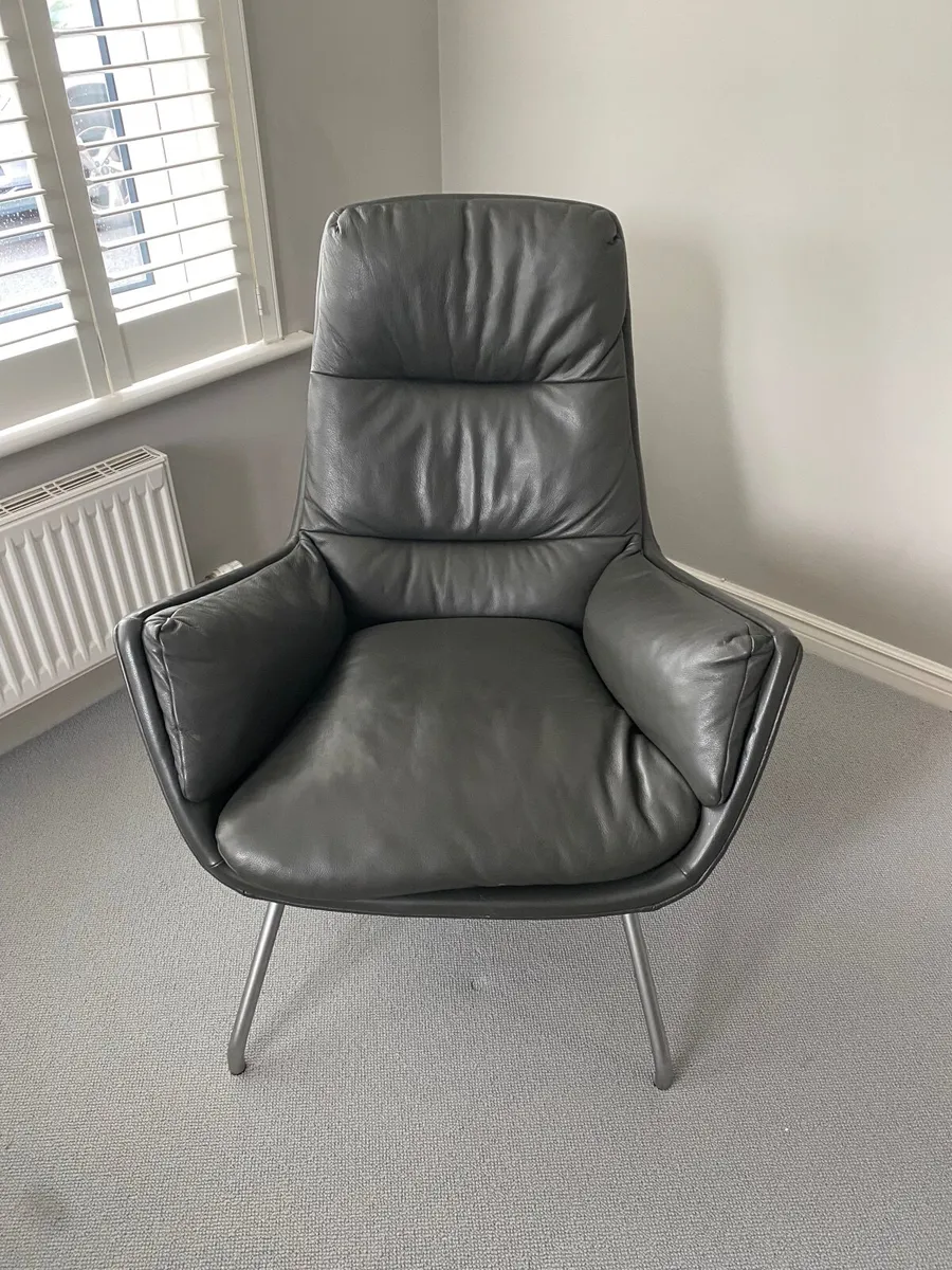 Armchair - Image 2