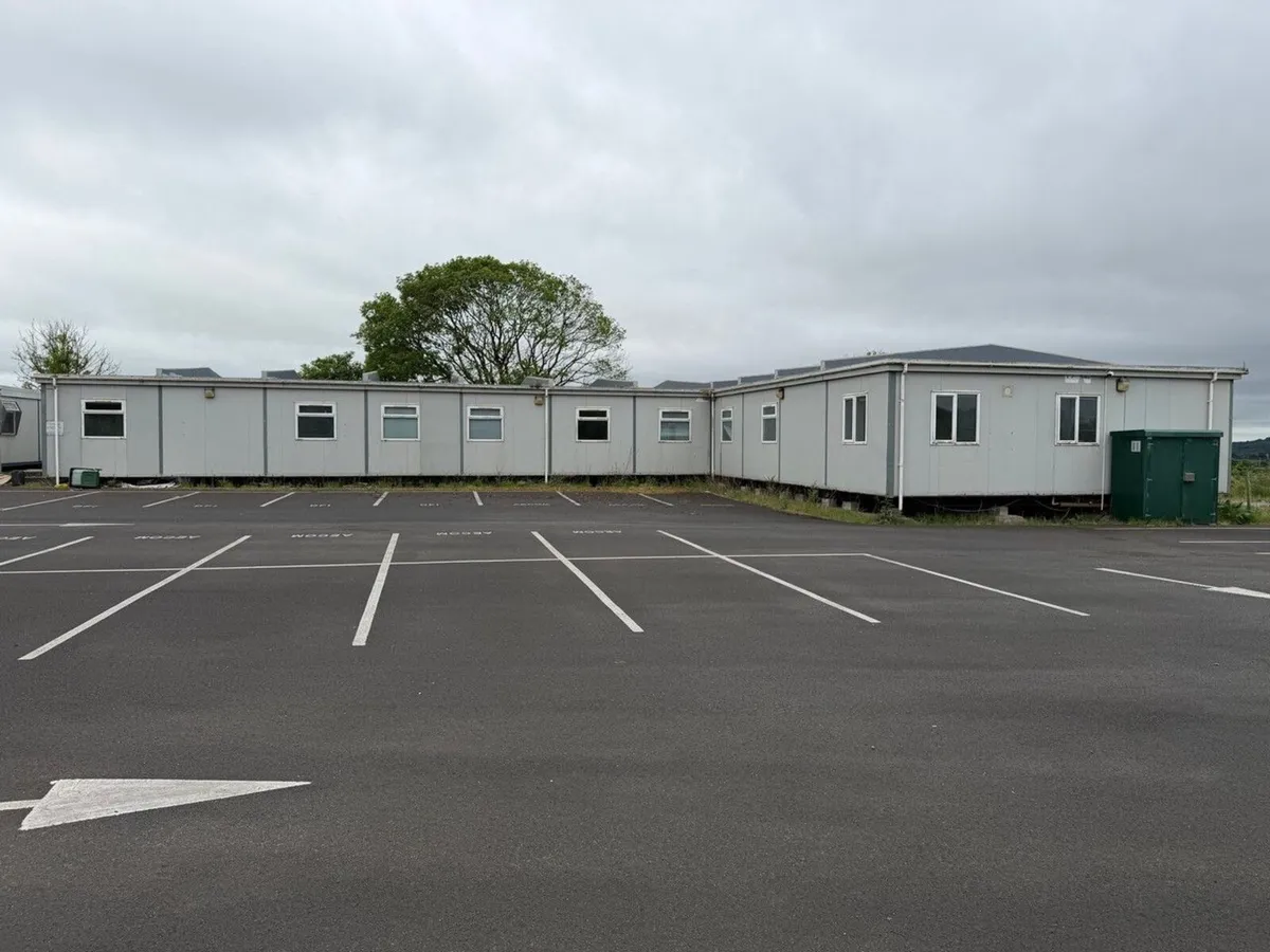 APPROX 5200sq ft 14 SECTION MODULAR BUILDING - Image 4
