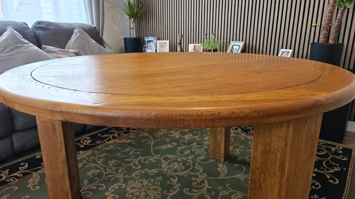 Oak Solid wood Dining table - Image 1
