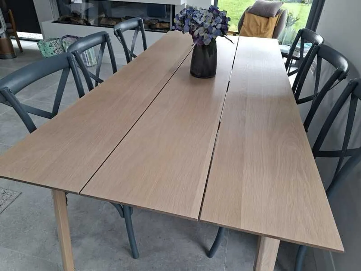 Dining table - Image 2