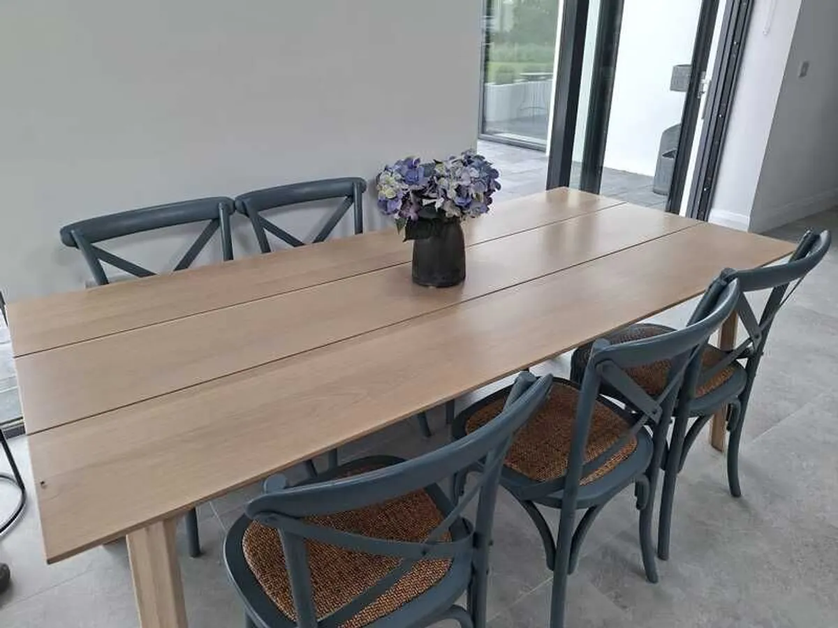 Dining table - Image 3