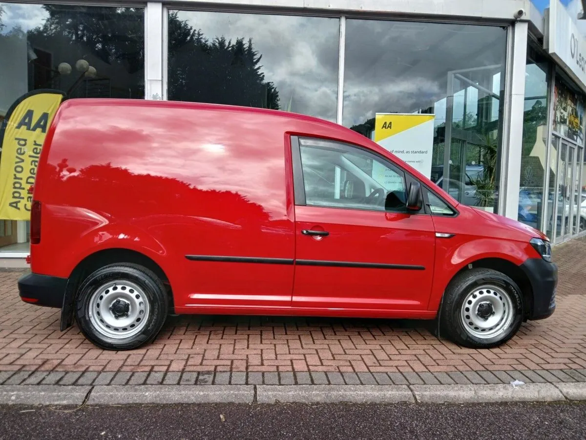 Volkswagen Caddy Van 2.0 TDi, Red, 1 Owner. - Image 3