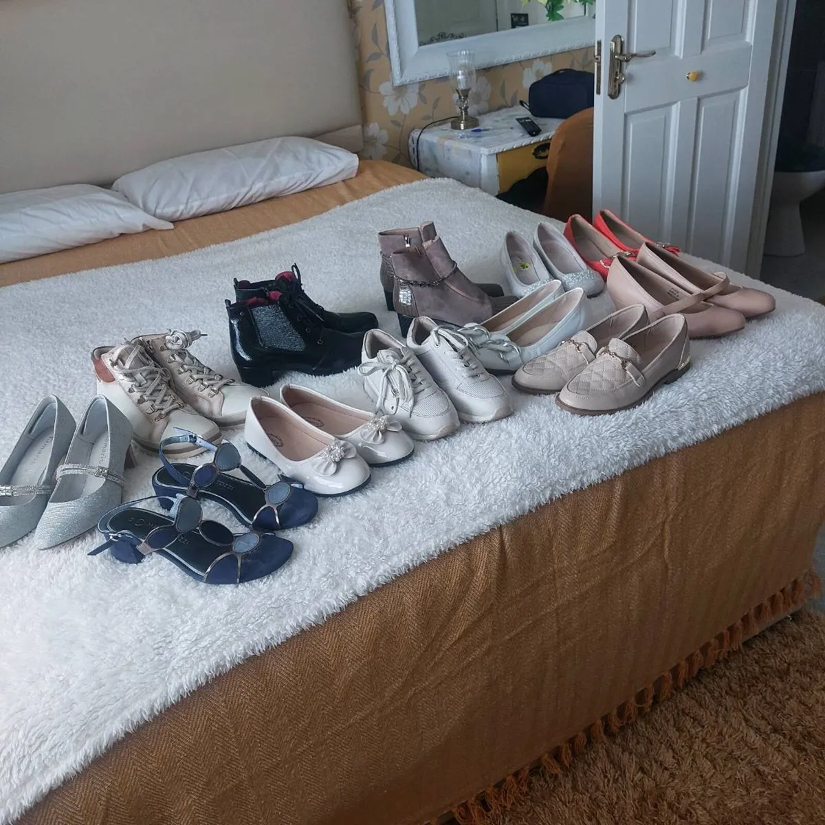 Shoes - Image 3