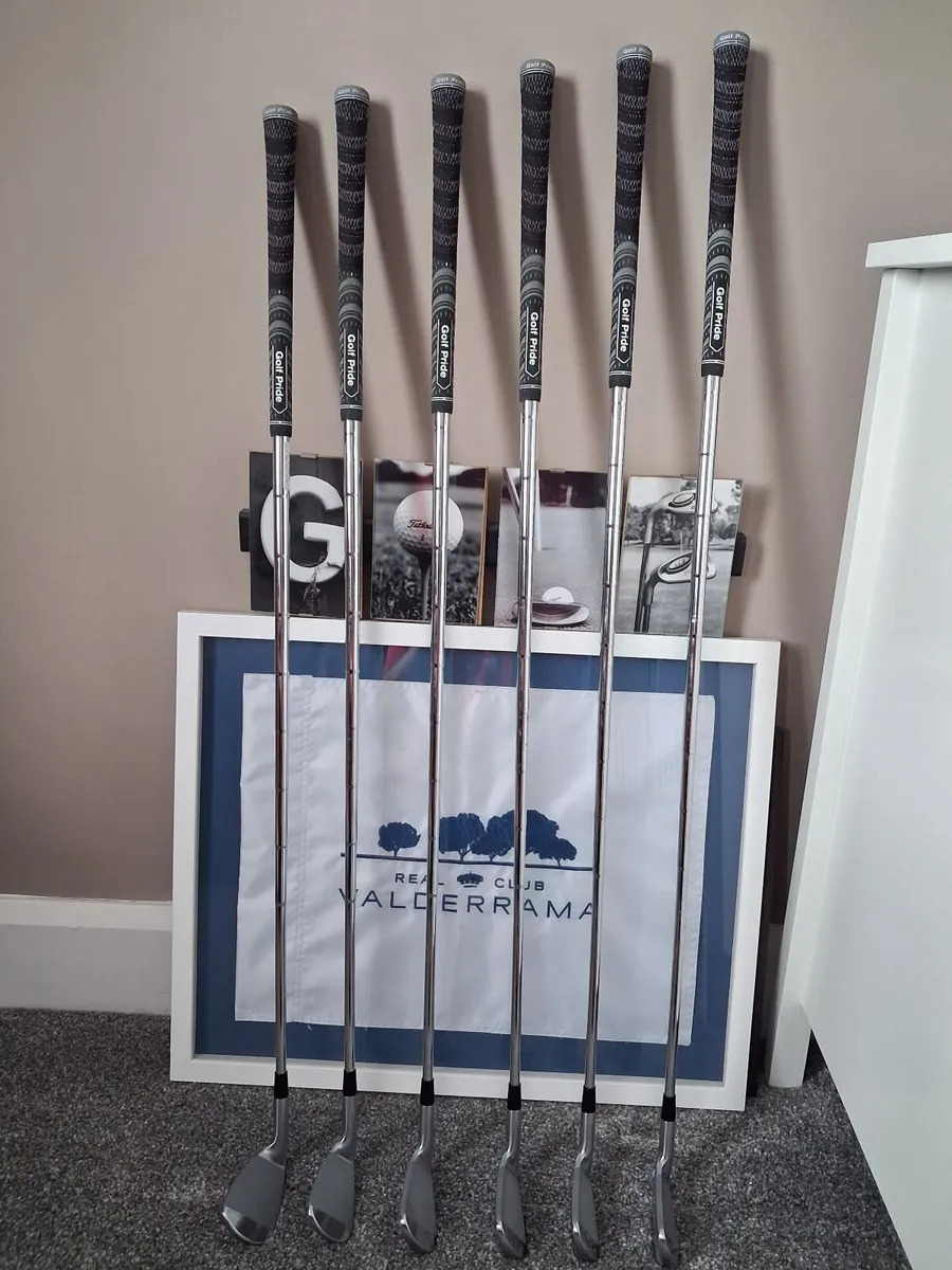 Mizuno 245s brand new - Image 1