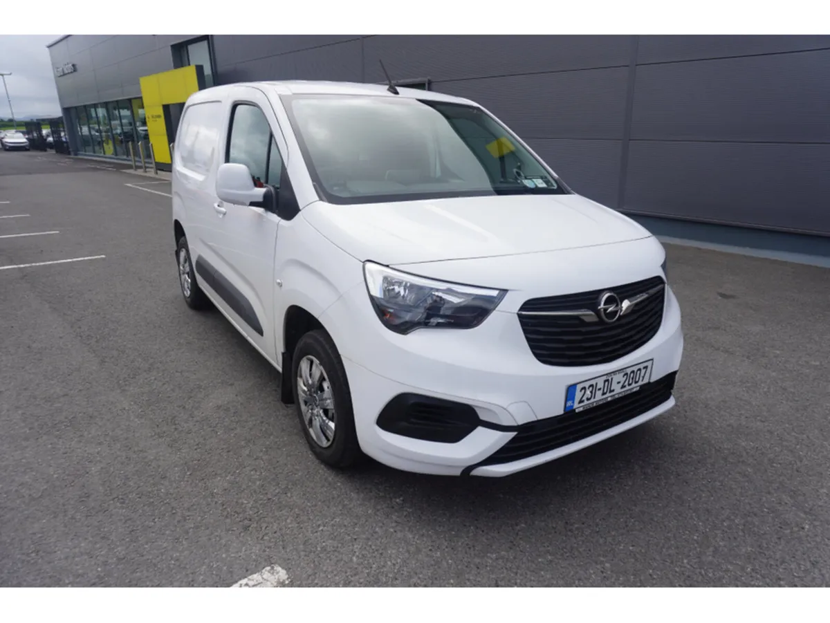 Opel Combo KOMF L1H1-1.5 100PS D 3DR KOMFORT TRIM - Image 2