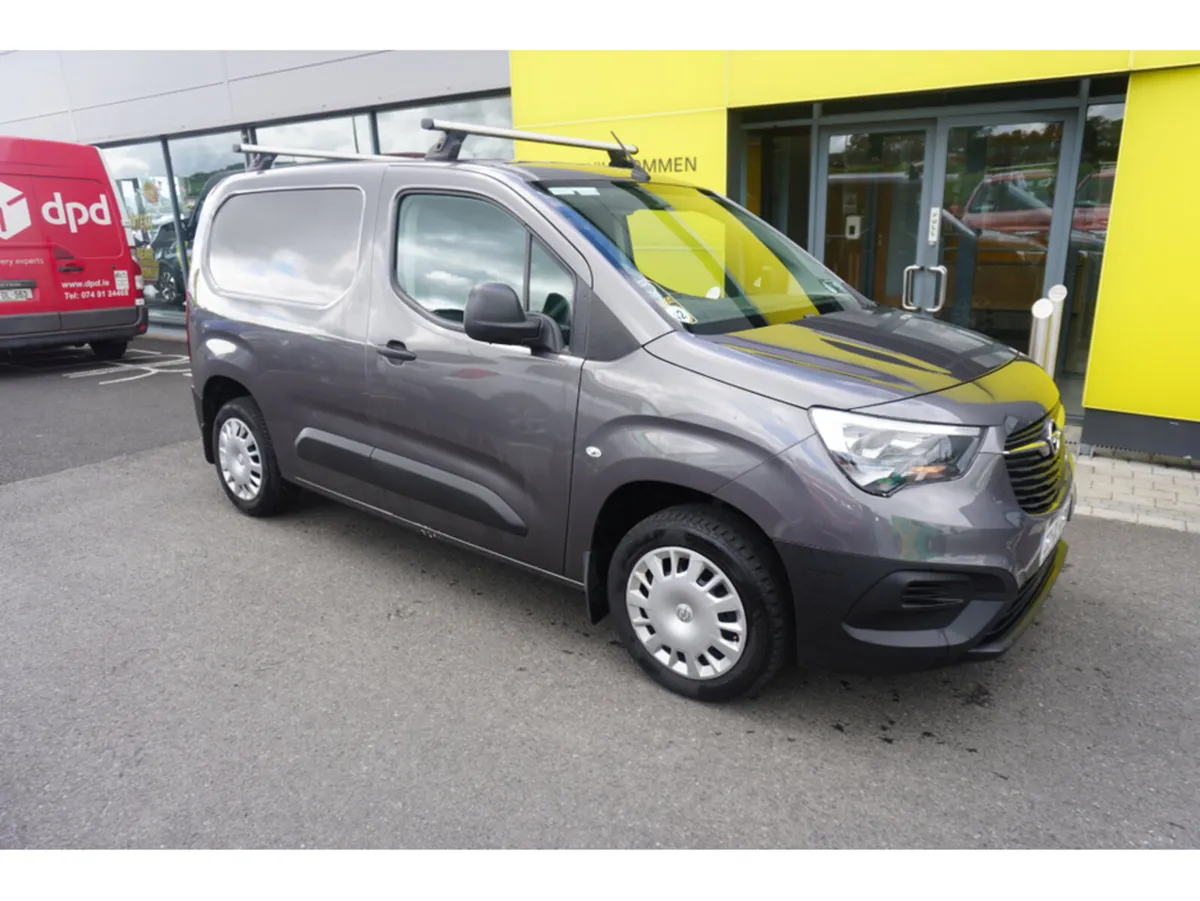 Opel Combo L1H1-1.5 100PS DIESEL 6SPEED MANUAL MY2 - Image 4
