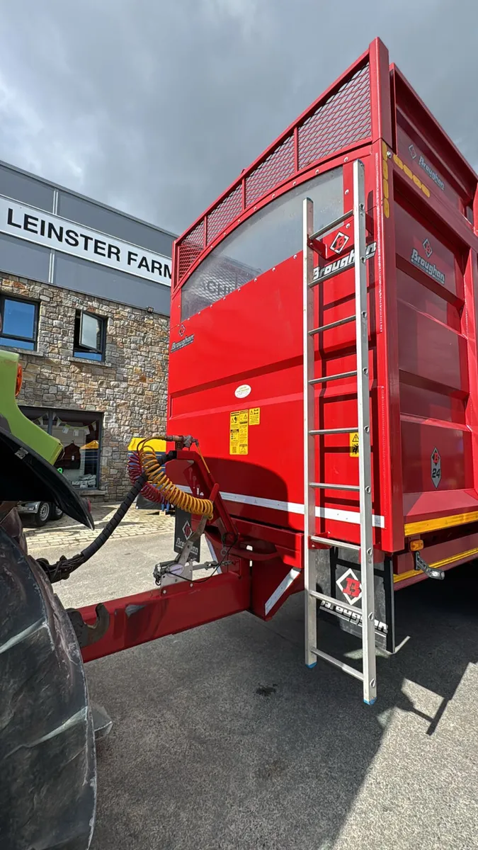 24ft Broughan trailer - Image 2