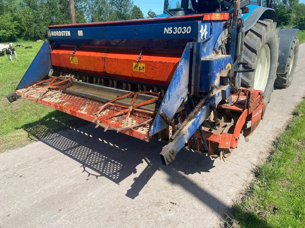 Power Harrow and grass box - Image 2
