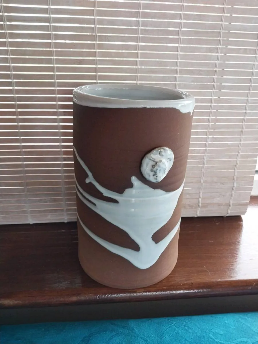 Stephen pearse vase - Image 1