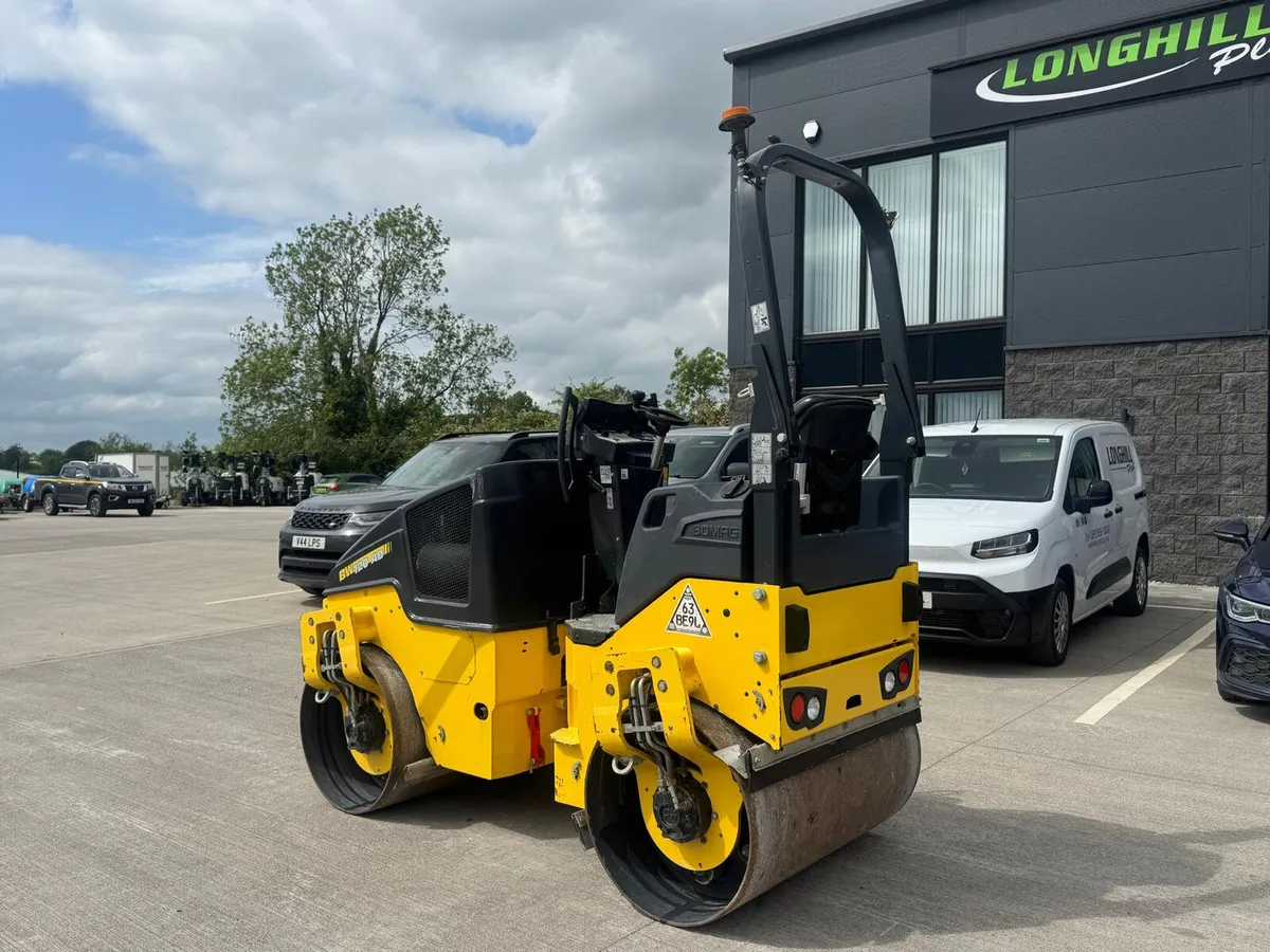 2023 BOMAG BW120 AD-5 ROLLER - Image 3