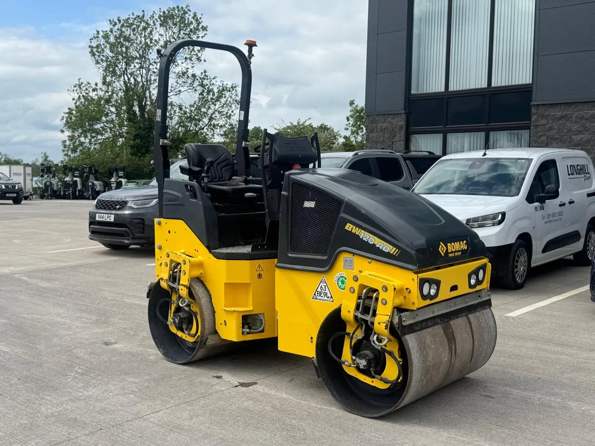 2023 BOMAG BW120 AD-5 ROLLER - Image 1