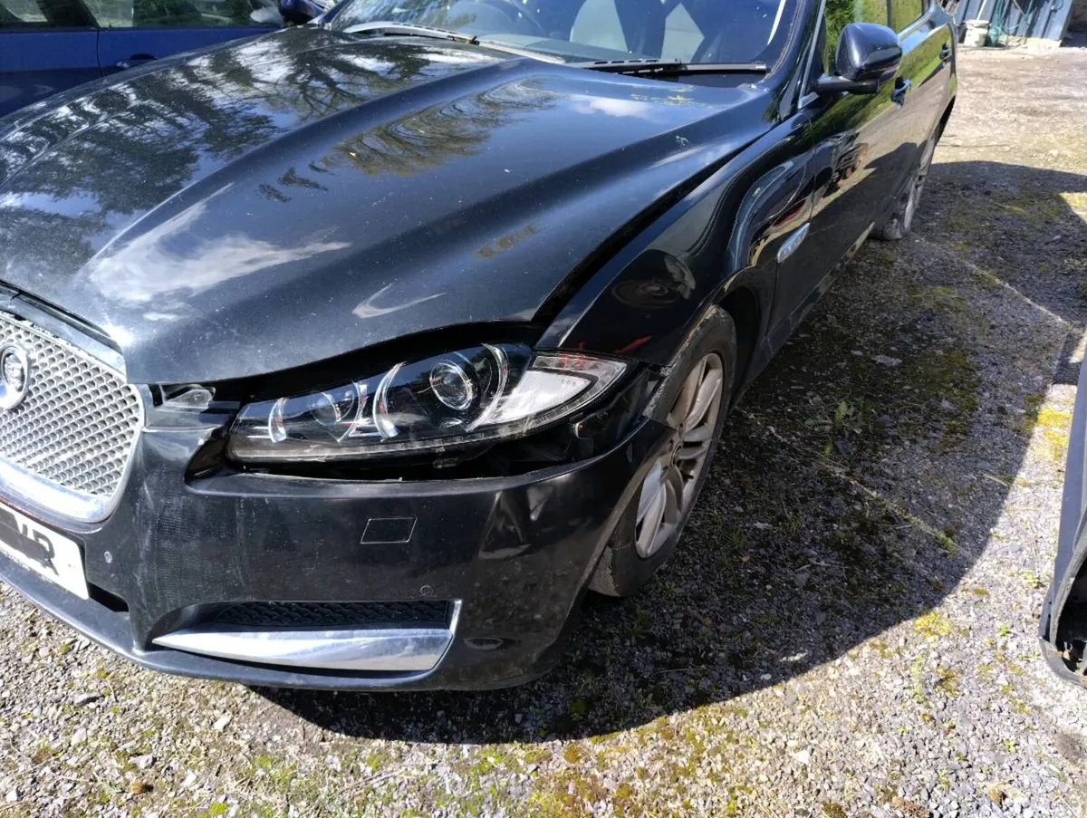 Jaguar xf 2.2d/2.7d breaking for parts - Image 3