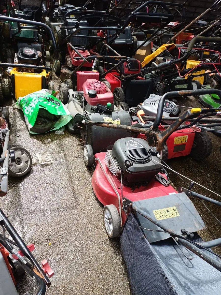 Lawnmowers - Image 4