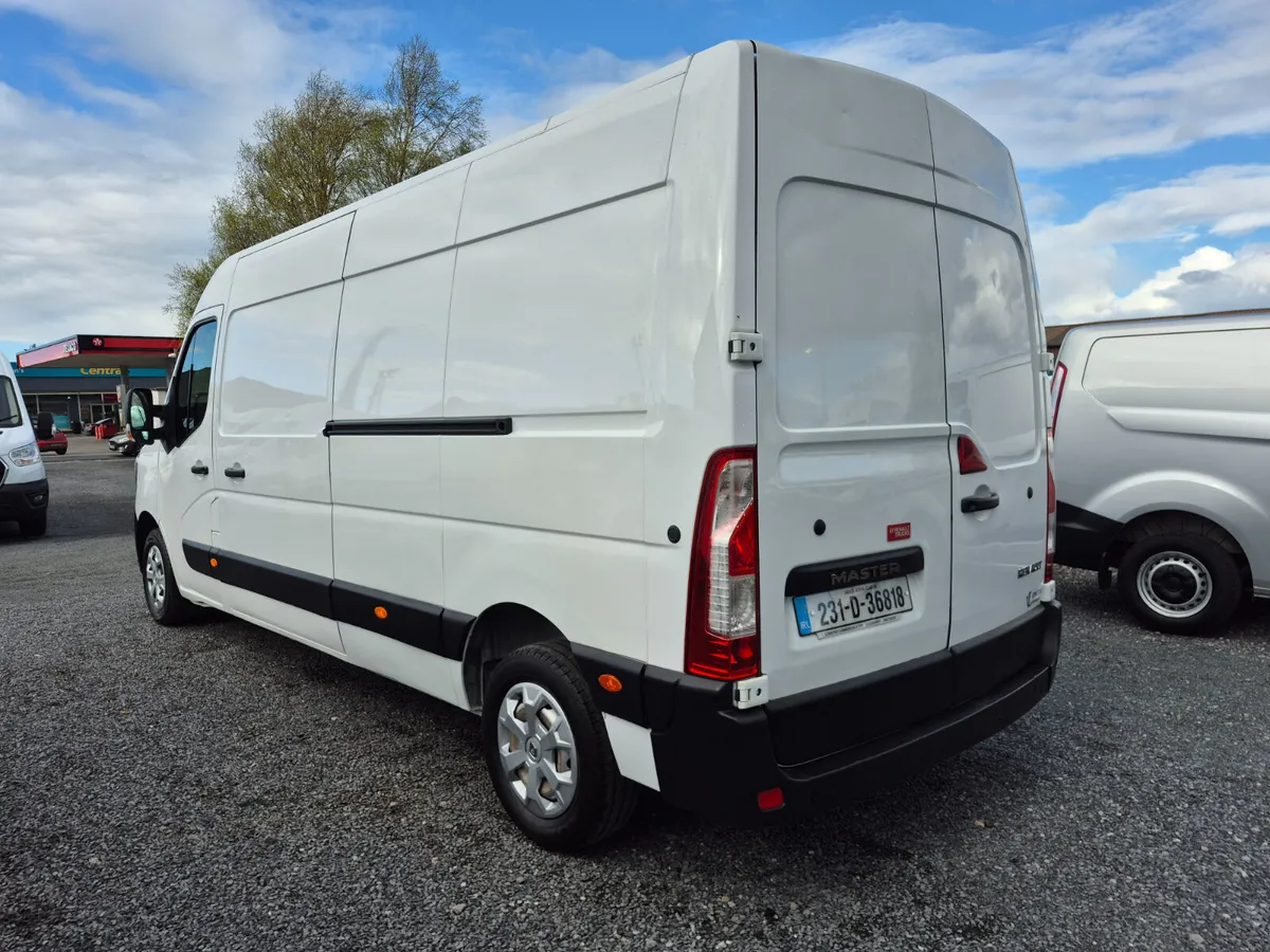 RENAULT MASTER LOW MILEAGE INCLUDES VAT - Image 4