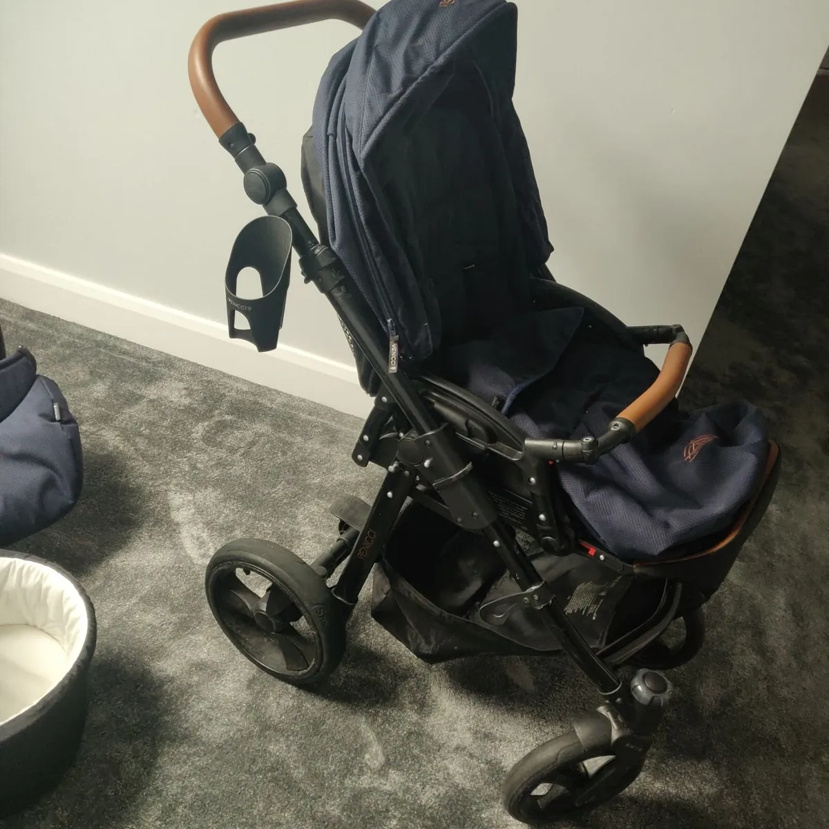 Venicci travel system - Image 3