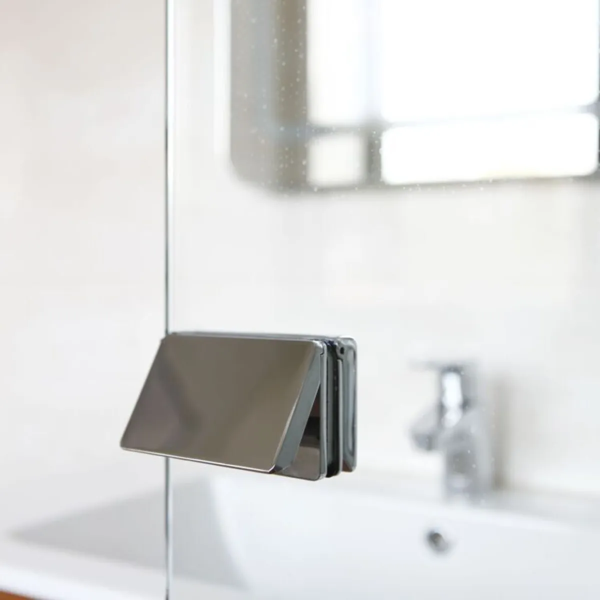 Matki Illusion recess shower door IR900 R/H - Image 2