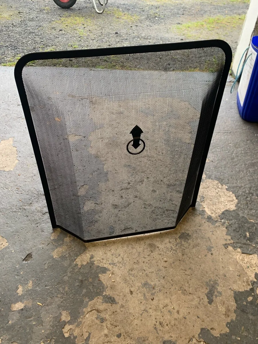 Fire guard - Image 1