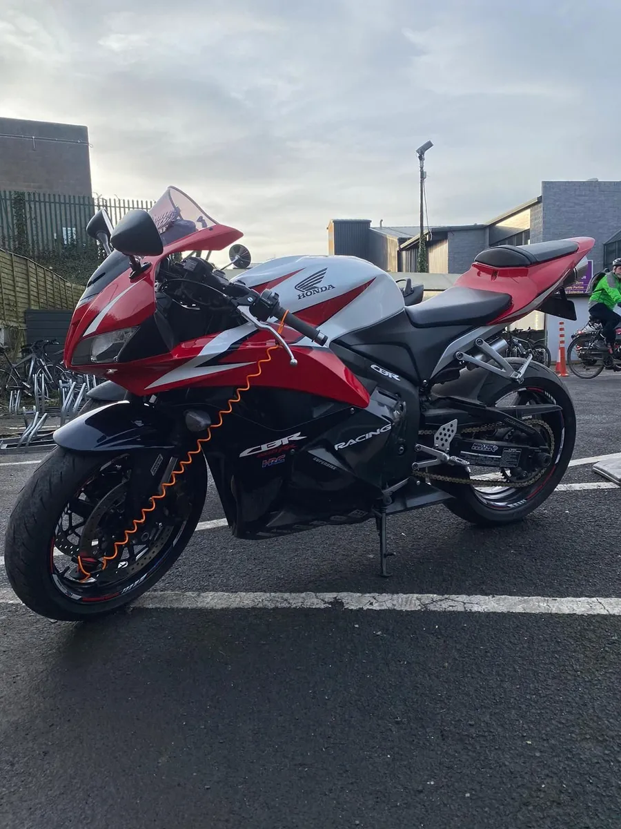 Honda CBR600RR 2009 - Image 2