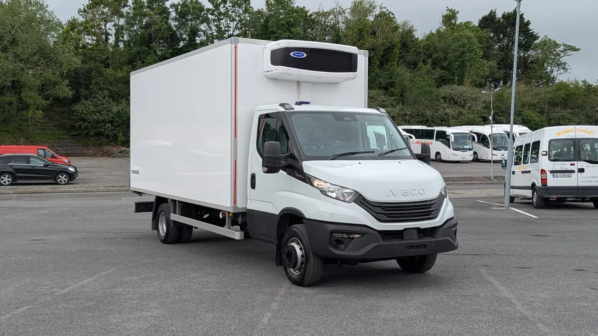 New IVECO Fridge Van 7.2T - Image 2