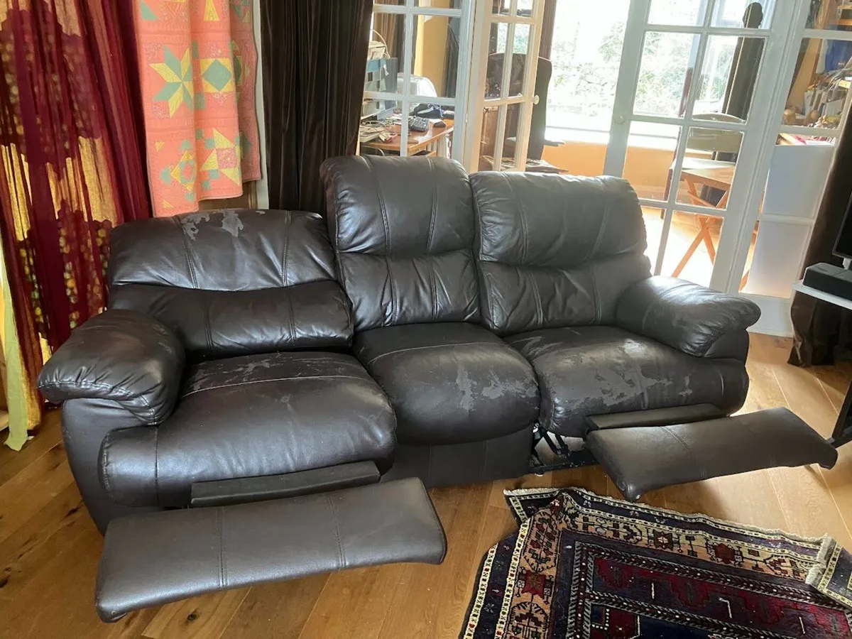 Sofa - 3 Seater recliner - Image 2