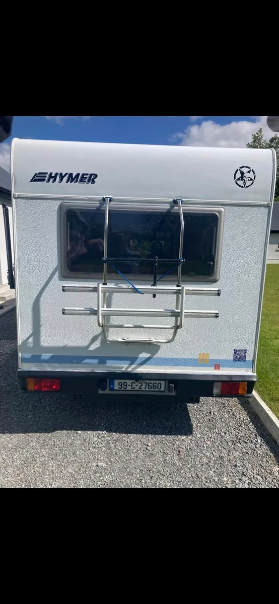 6 berth Hymer Motorhome - Image 2
