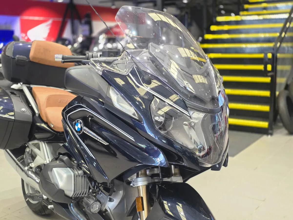 BMW R1250 RT LE - Image 2