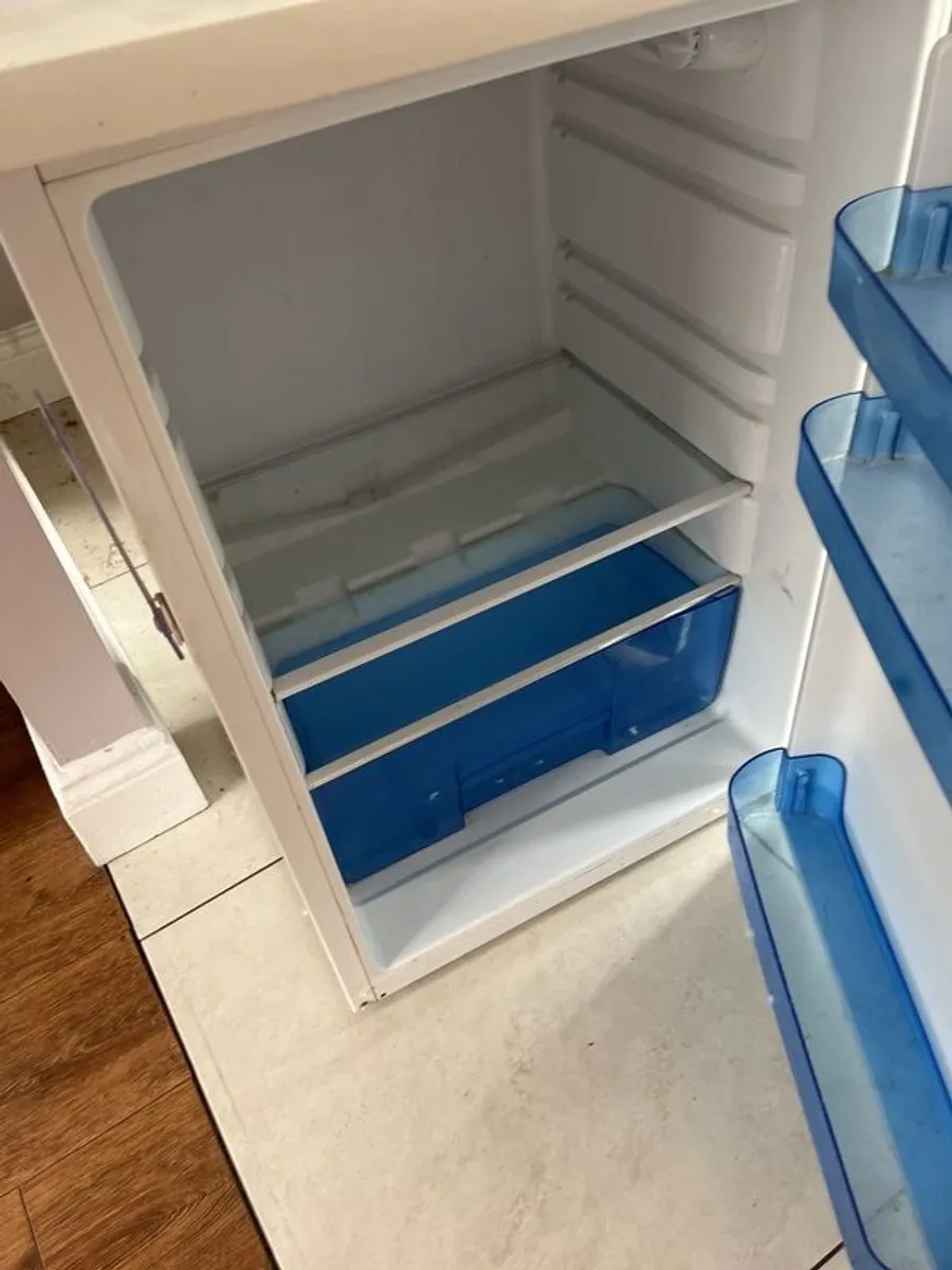 Servis fridge , - Image 2