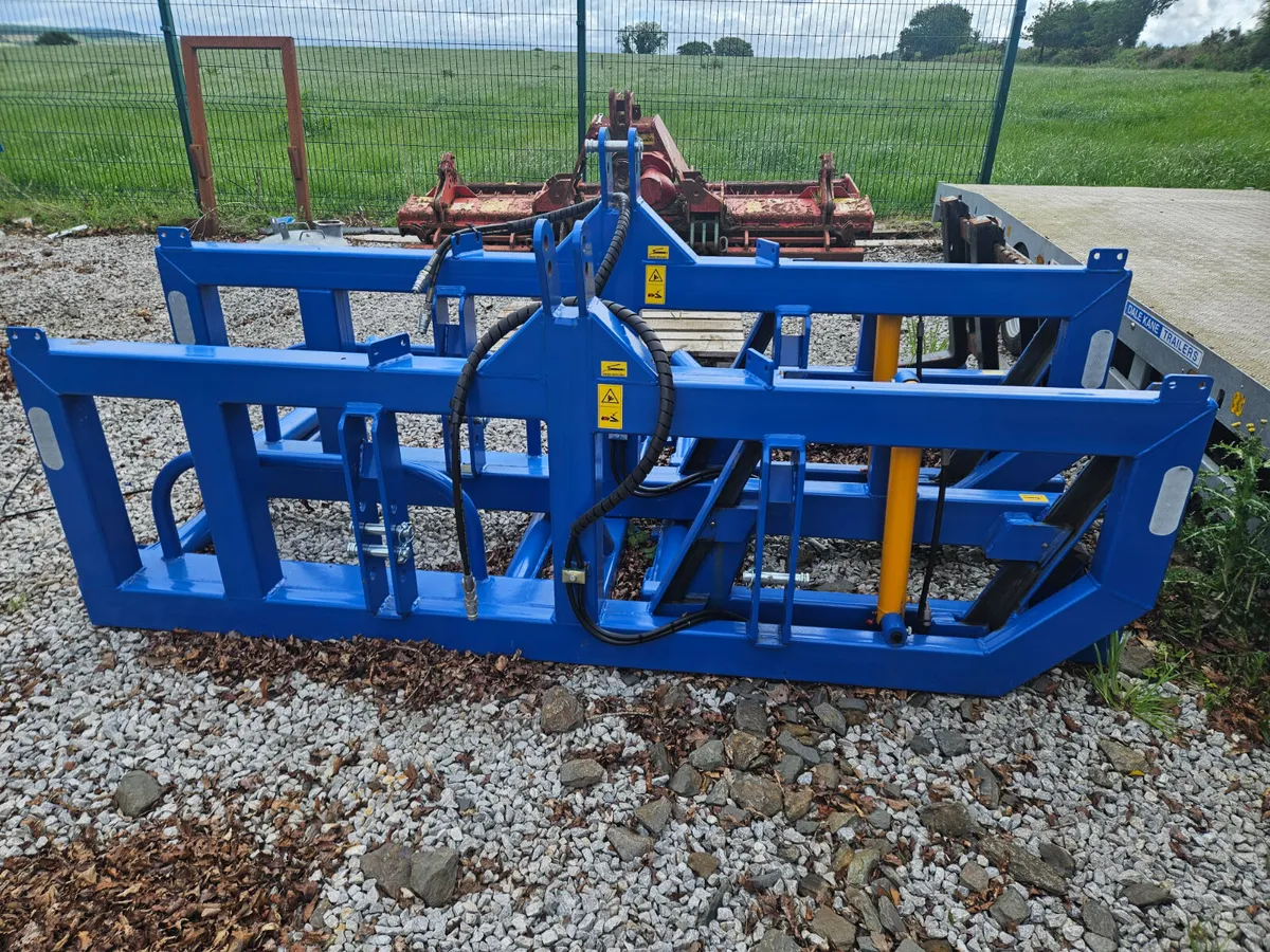 Bale handler - Image 1