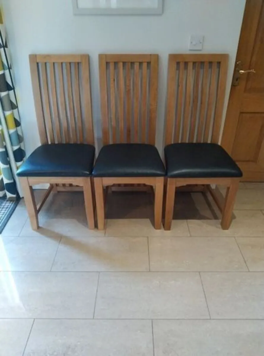 SOLID OAK CHAIRS - Image 3