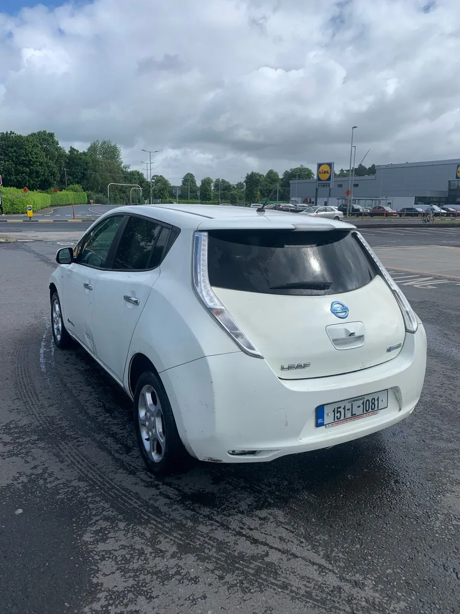 151 White Nissan Leaf 24 kw/h for parts, breaking - Image 3
