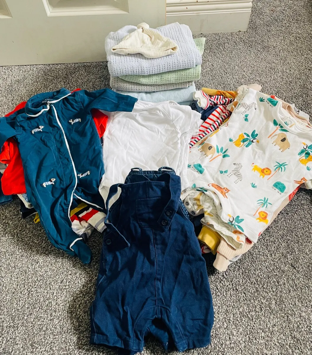 Baby clothes - Image 1