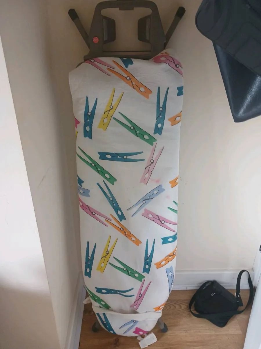 Ironing board - Image 3