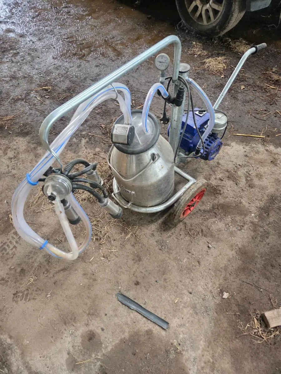 Bereket portable milker - Image 1