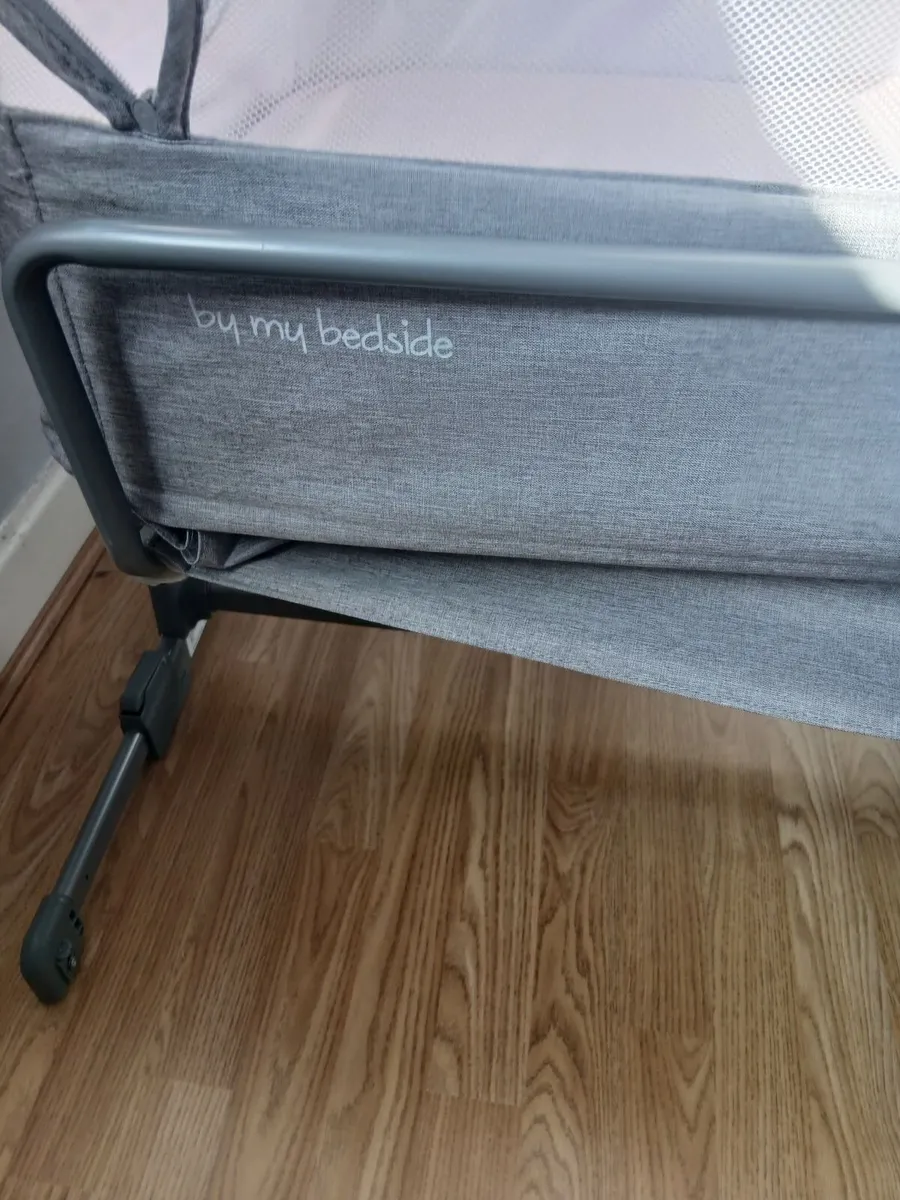 Baby co-sleeper /next to me - Image 4