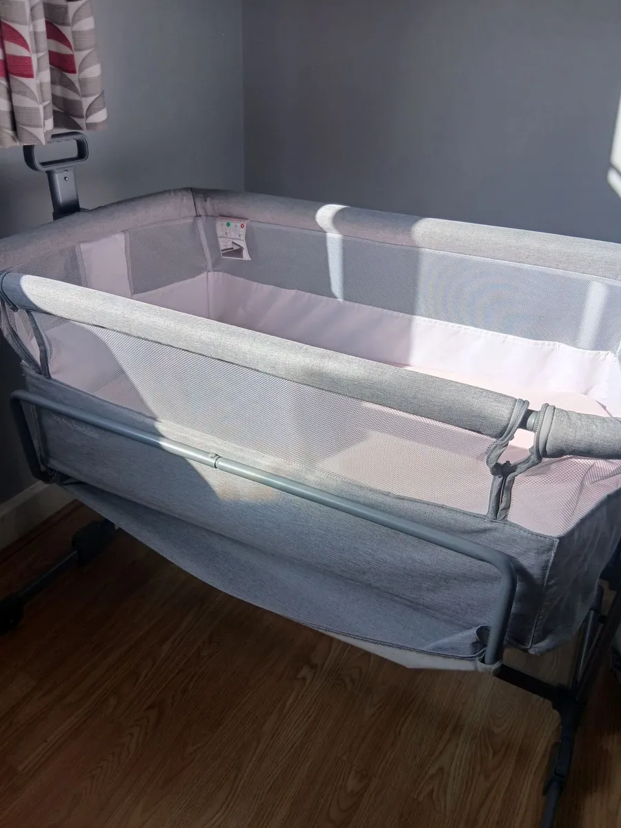 Baby co-sleeper /next to me - Image 1
