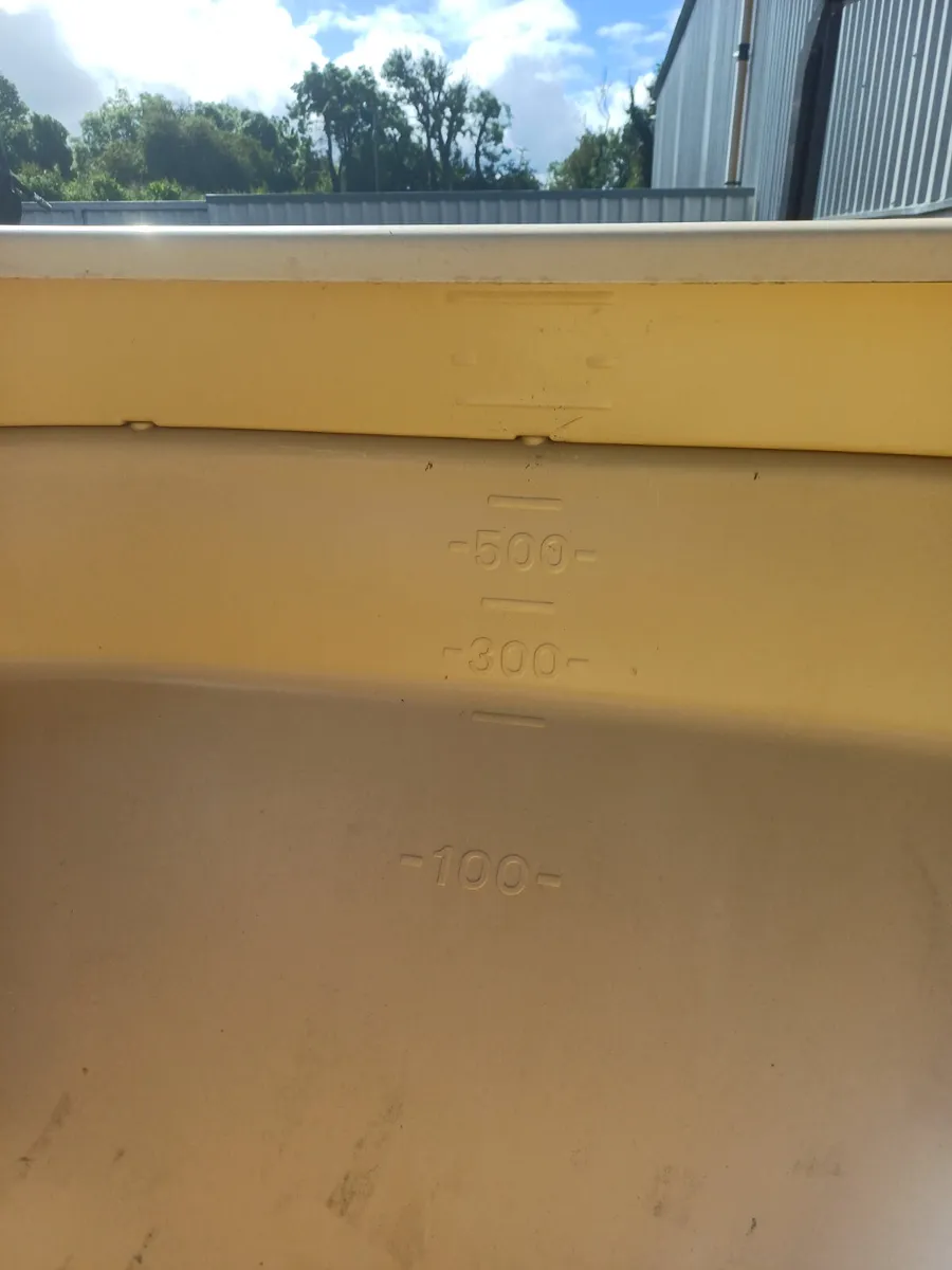 Vicon Fertilizer Spreader - Image 4