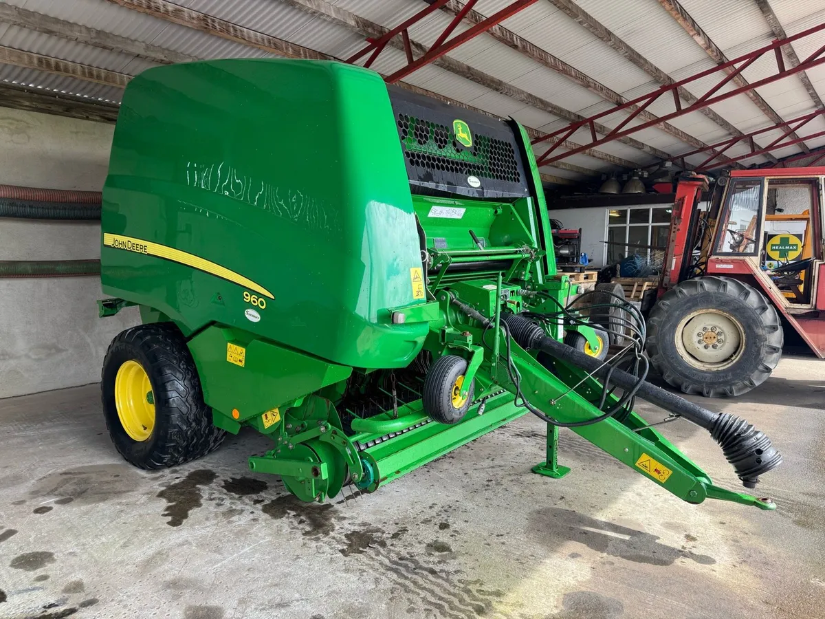 John Deere 960 Baler - Image 2