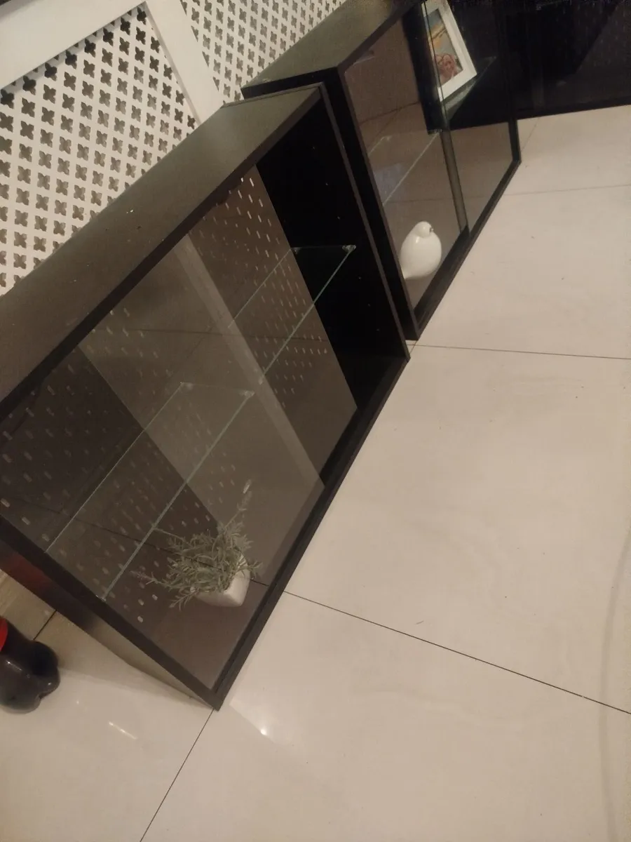 Kallax units with glass sliding doors and shelf - Image 4