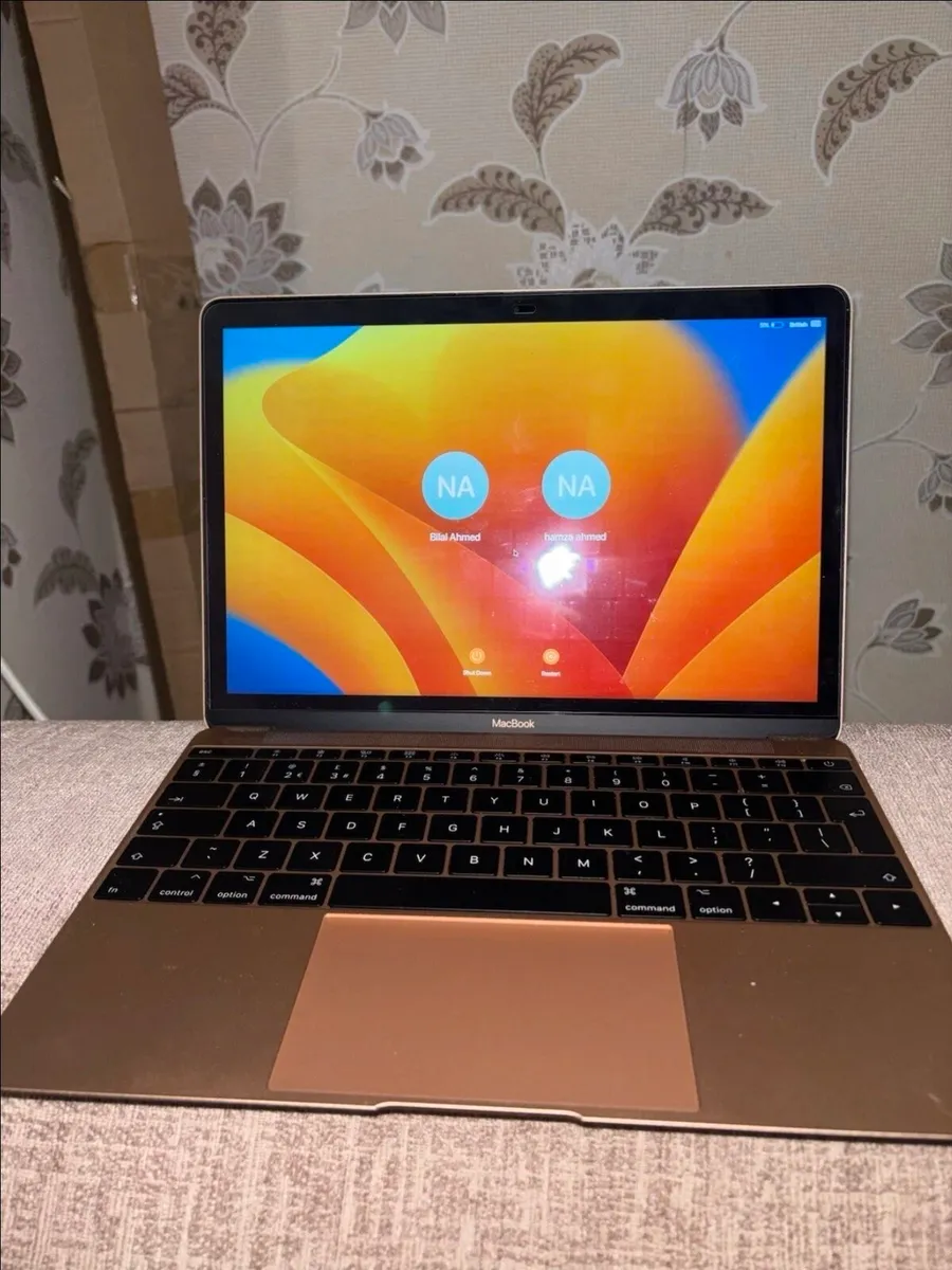 Apple MacBook 12' Retina (2017) m5 512GB 8GB RAM - Image 1