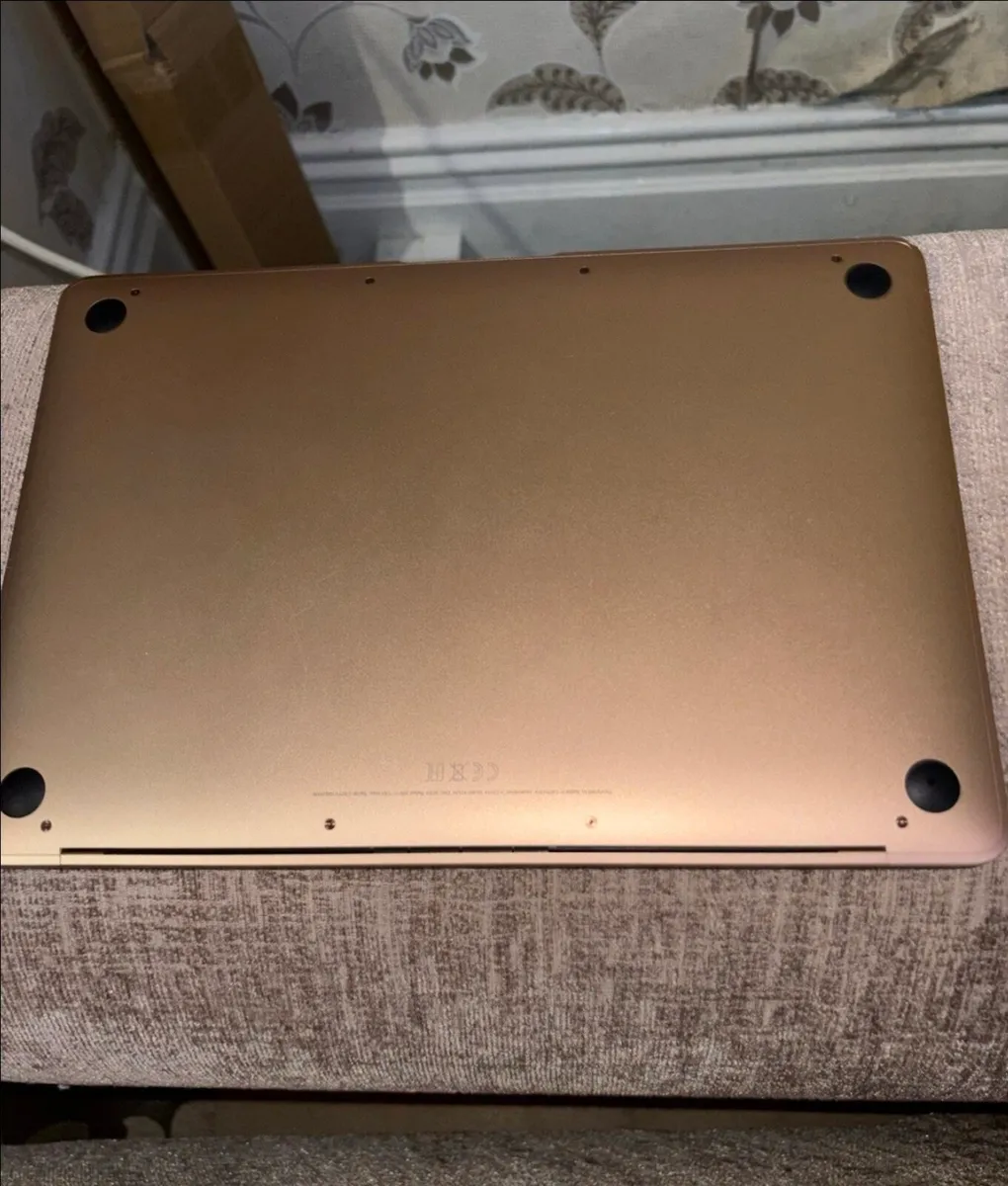 Apple MacBook 12' Retina (2017) m5 512GB 8GB RAM - Image 3
