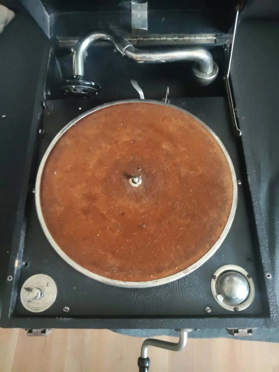 Gramophone, Phonograph, Micro-Perophone Make. - Image 1